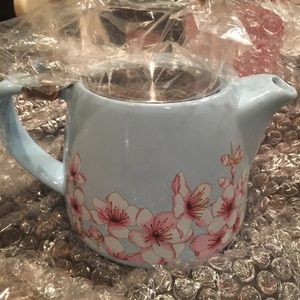 NWT Alfred floral ceramic/stainless steel teapot
